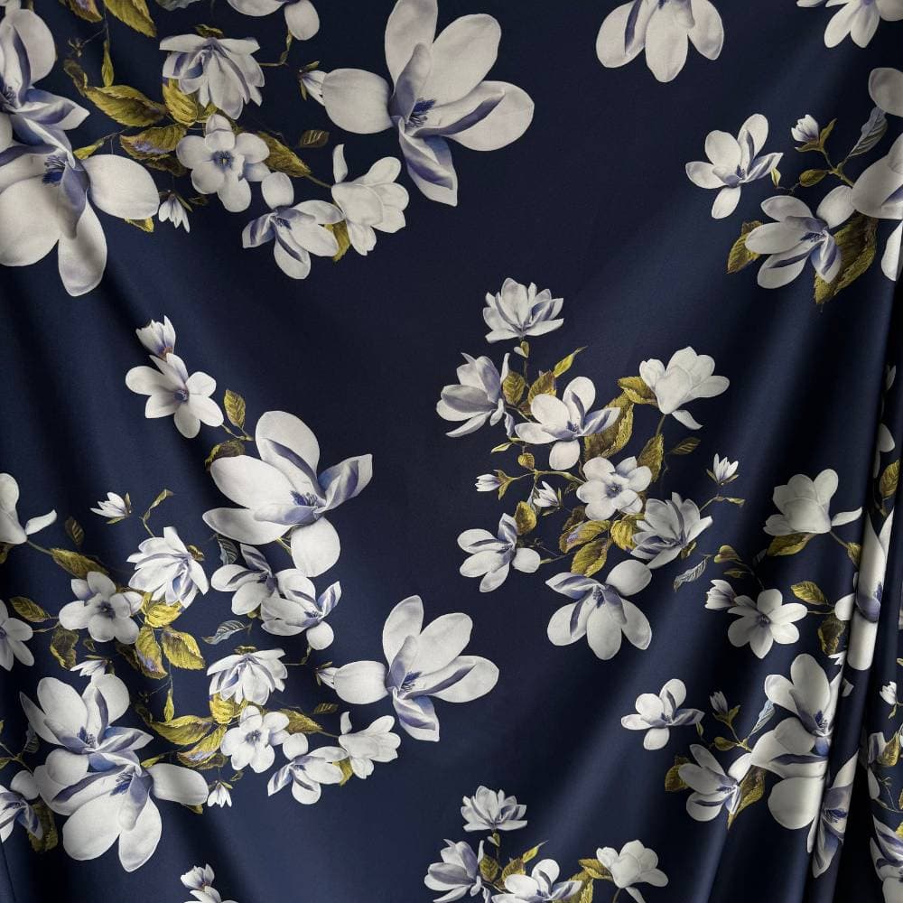 Tecido Estampado Viscoseda Floral Azul Marinho - Atacado