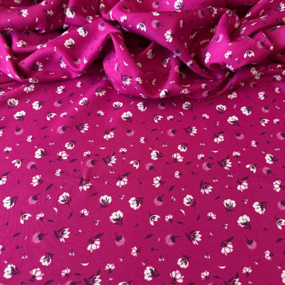 Tecido Estampado Crepe Elise - Flores Miúdas Rosa