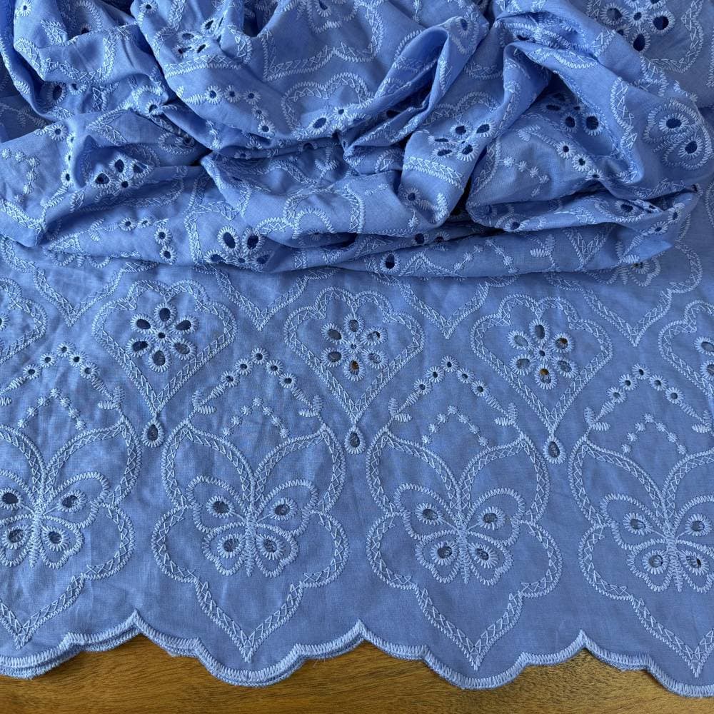 Tecido Laise de Algodão Bordado - Borboletas Azul Bebê