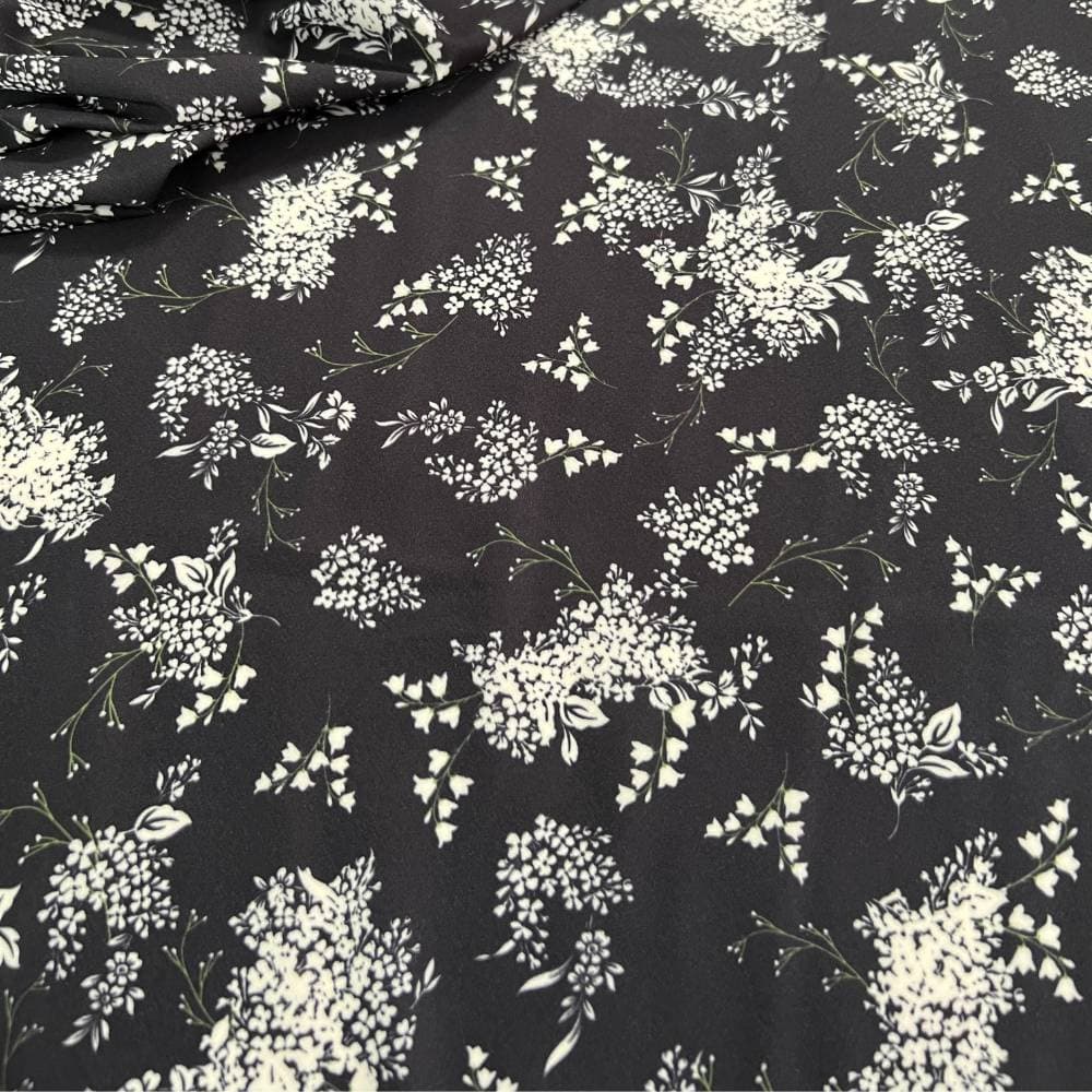 Tecido Estampado Viscoseda flores black - Atacado