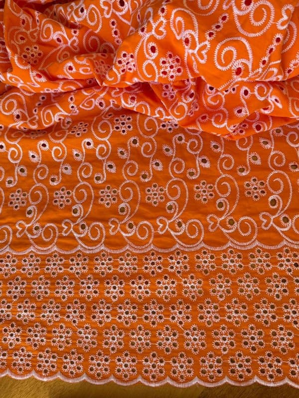 Tecido Laise Bordada Bi Color Laranja - LIVE 