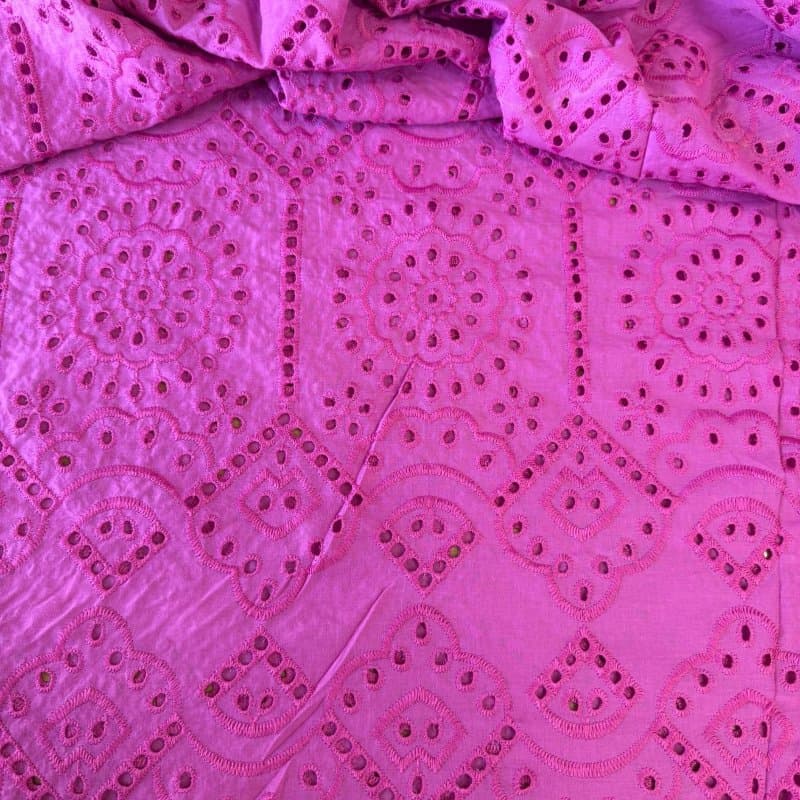 Tecido Laise Bordada Fucsia- LIVE