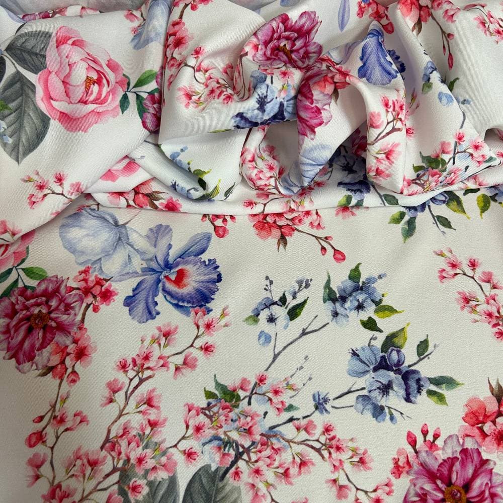 Tecido Estampado Viscoseda Floral Rosa e Azul Bebê - Atacado